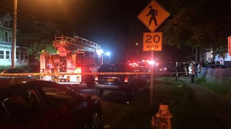 Πυροβολισμοί στο Σίρακιουζ της Νέας Υόρκης: Πληροφορίες για τουλάχιστον επτά θύματα